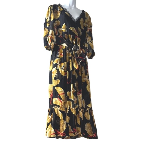 Dolce & Gabbana Pasta Designer Dress🍝, Size Large - Picture 3 of 17
